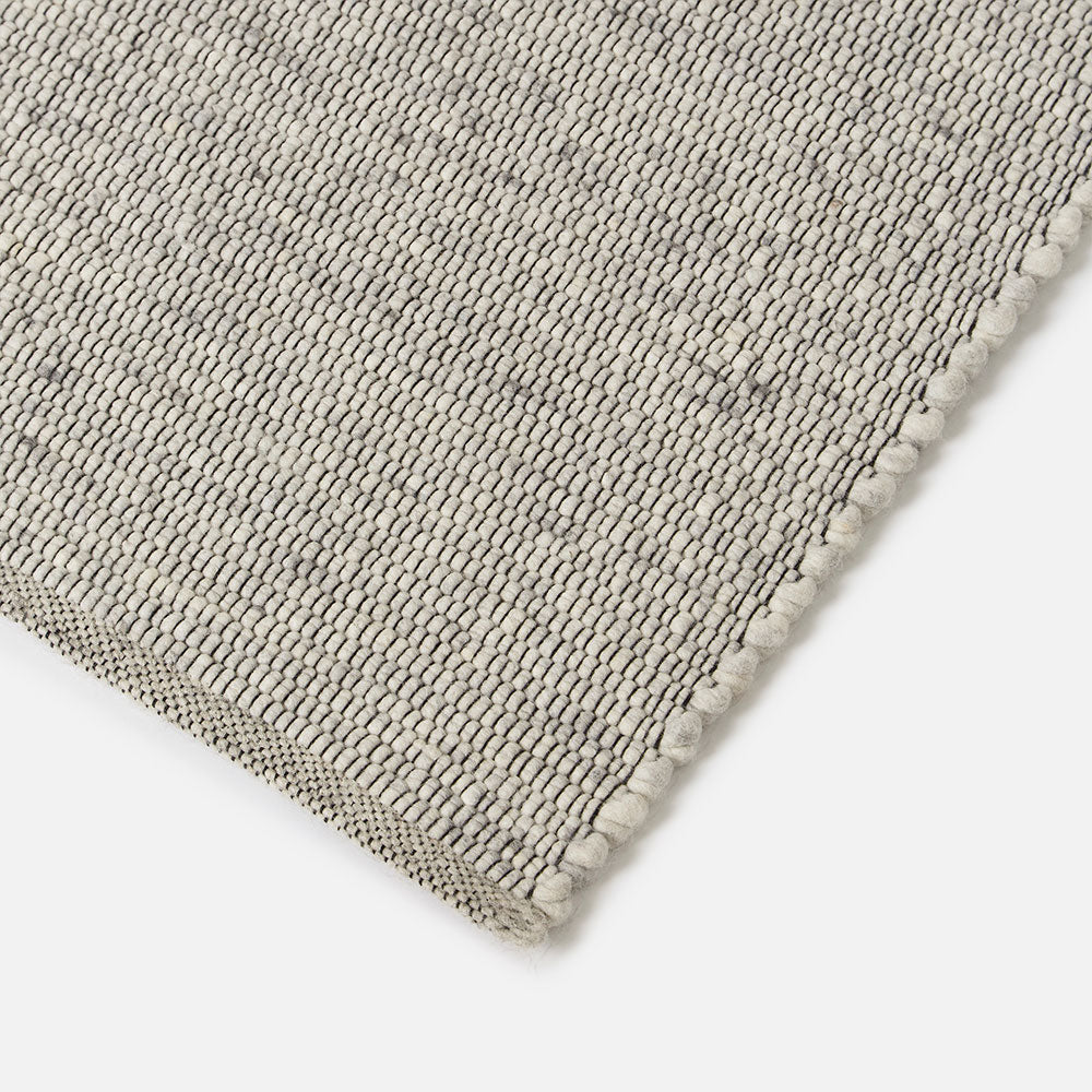 Moor Wool Rug in Silver Moon