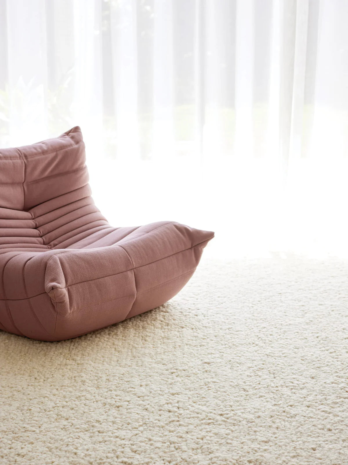 Franka’s Roam Rug in Coconut – light-toned, artisan-made rug in a warm ivory shade, ideal for layering in modern homes